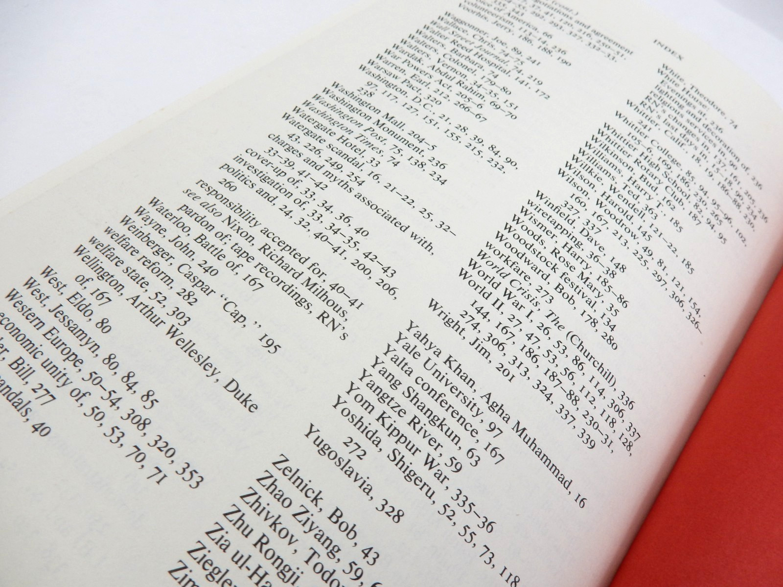 SIGNED PRESIDENT RICHARD NIXON HARDCOVER BOOK IN THE ARENA 1990 SIMON & SCHUSTER