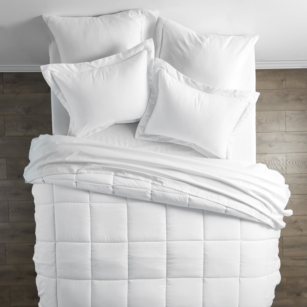 8-Piece White Bed in a Bag Microfiber Bedding Set, Queen