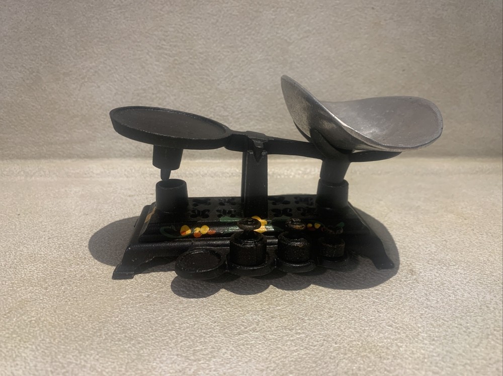 Vintage Mini Cast Iron Scale Weights Detachable Basket