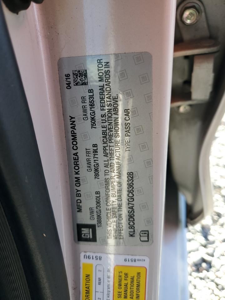 SPARK 2016 Glove Box 4889116