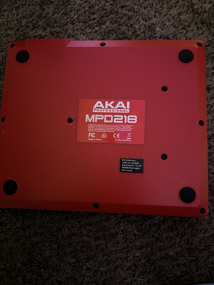 Akai Professional MPD218 Pad Controller
