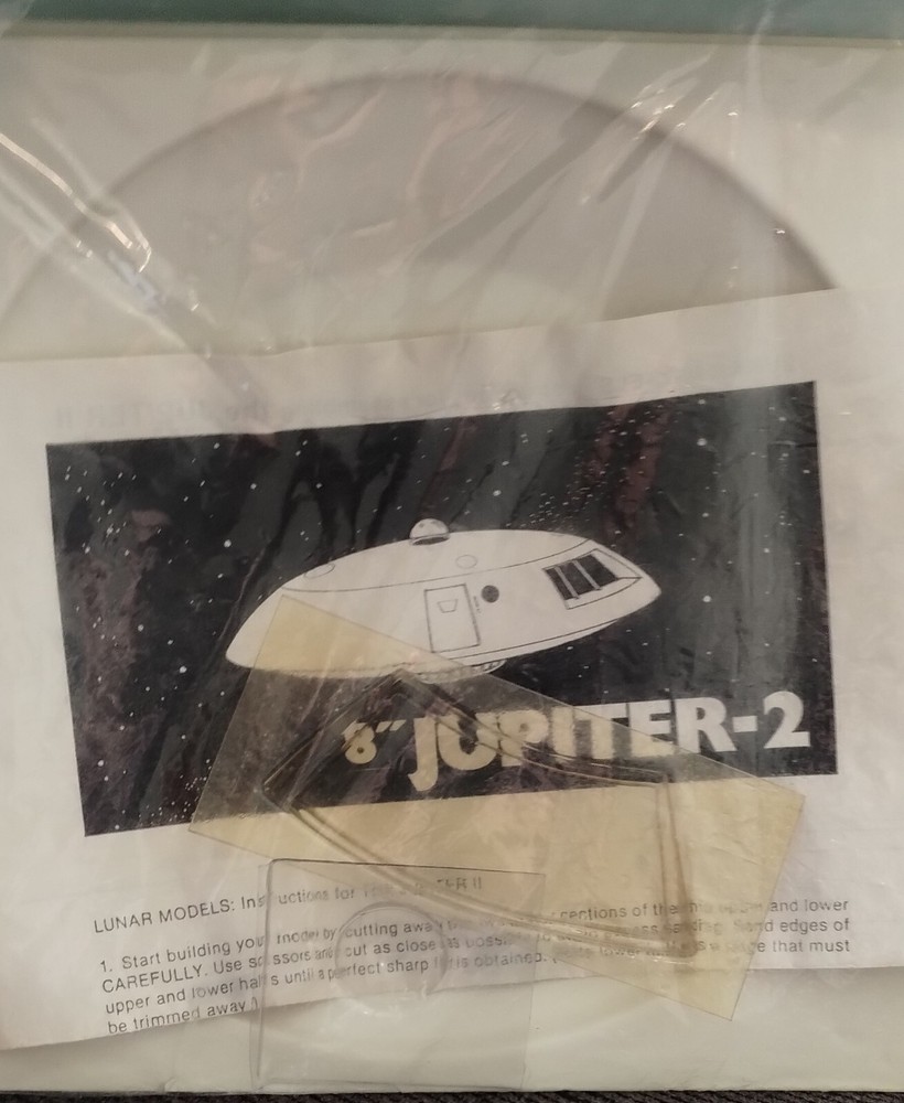 Lunar Models Jupiter II 8" Diameter W/Alpha Moonbase. Read Description