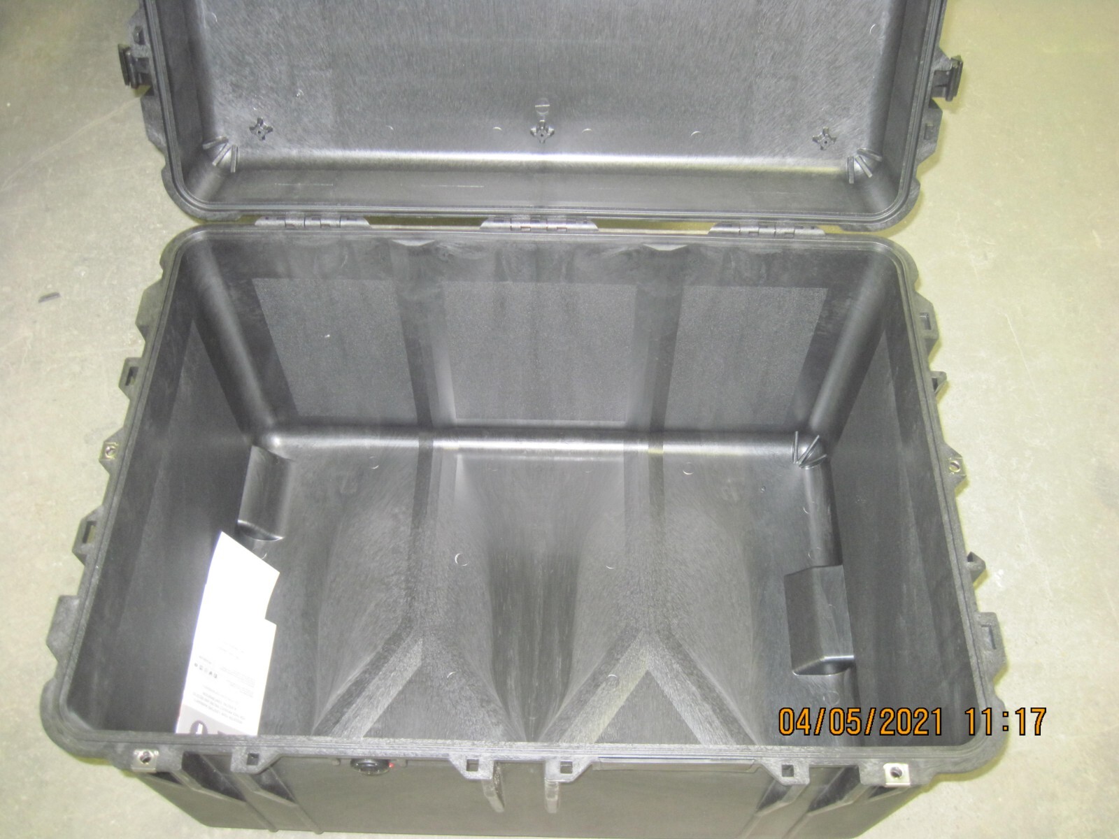 PELICAN 1660-021-110 CASE (NEW IN BOX)