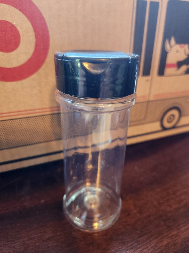 32 Count 8 oz Clear Plastic Spice Container with Black Cap Shake Pour Dispenser