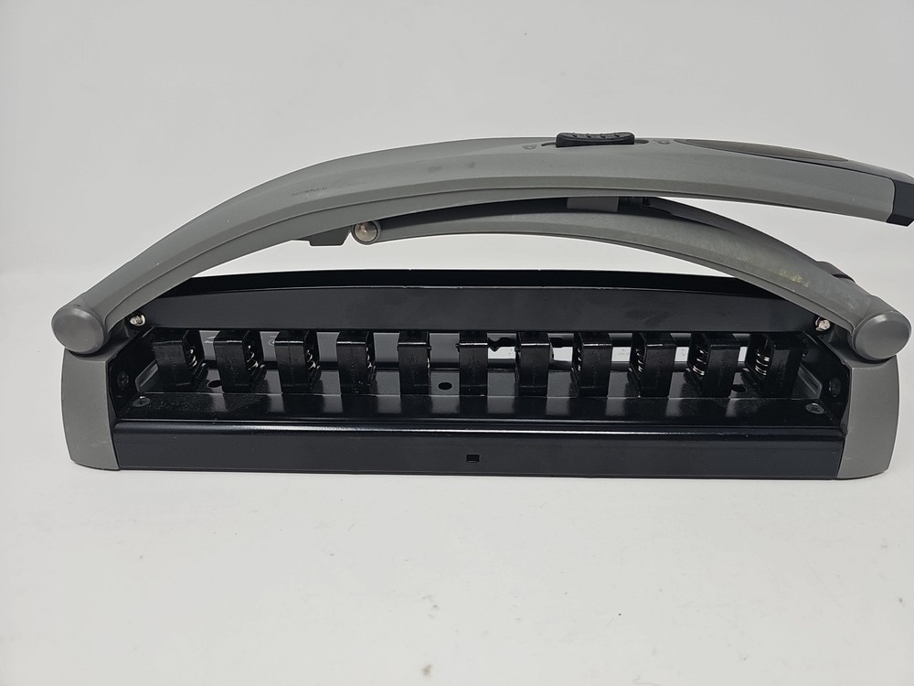Staples Arc System Desktop 11-Hole Punch Model 40836