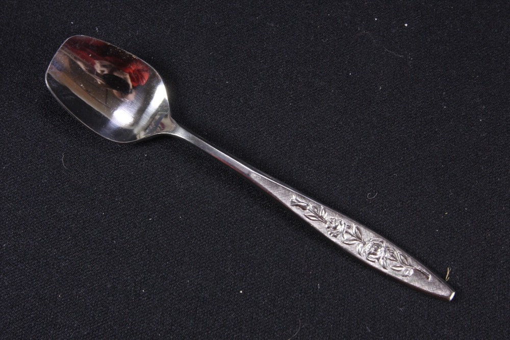 12 Iced Tea Spoons By Eldan Eld18 Pattern Stainless Japan Roses & Texture