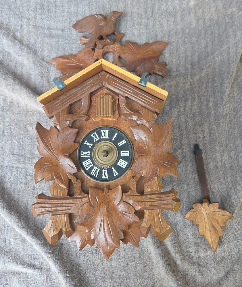 Vintage Small Hurbert Herr Cuckoo Clock - Nice Shape!  - Missing Parts