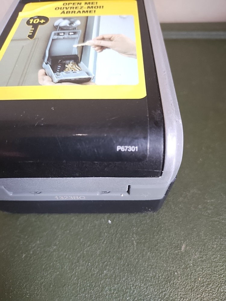 Master Lock Portable Combination Lock Box 5480D (No Code) Holds 10 Keys