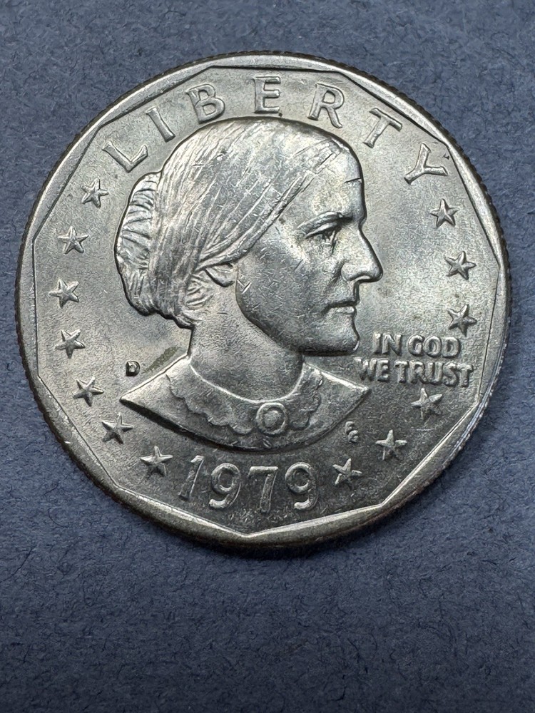 1979 D Susan B Anthony dollar / mint error “filled D” RARE Great Condition