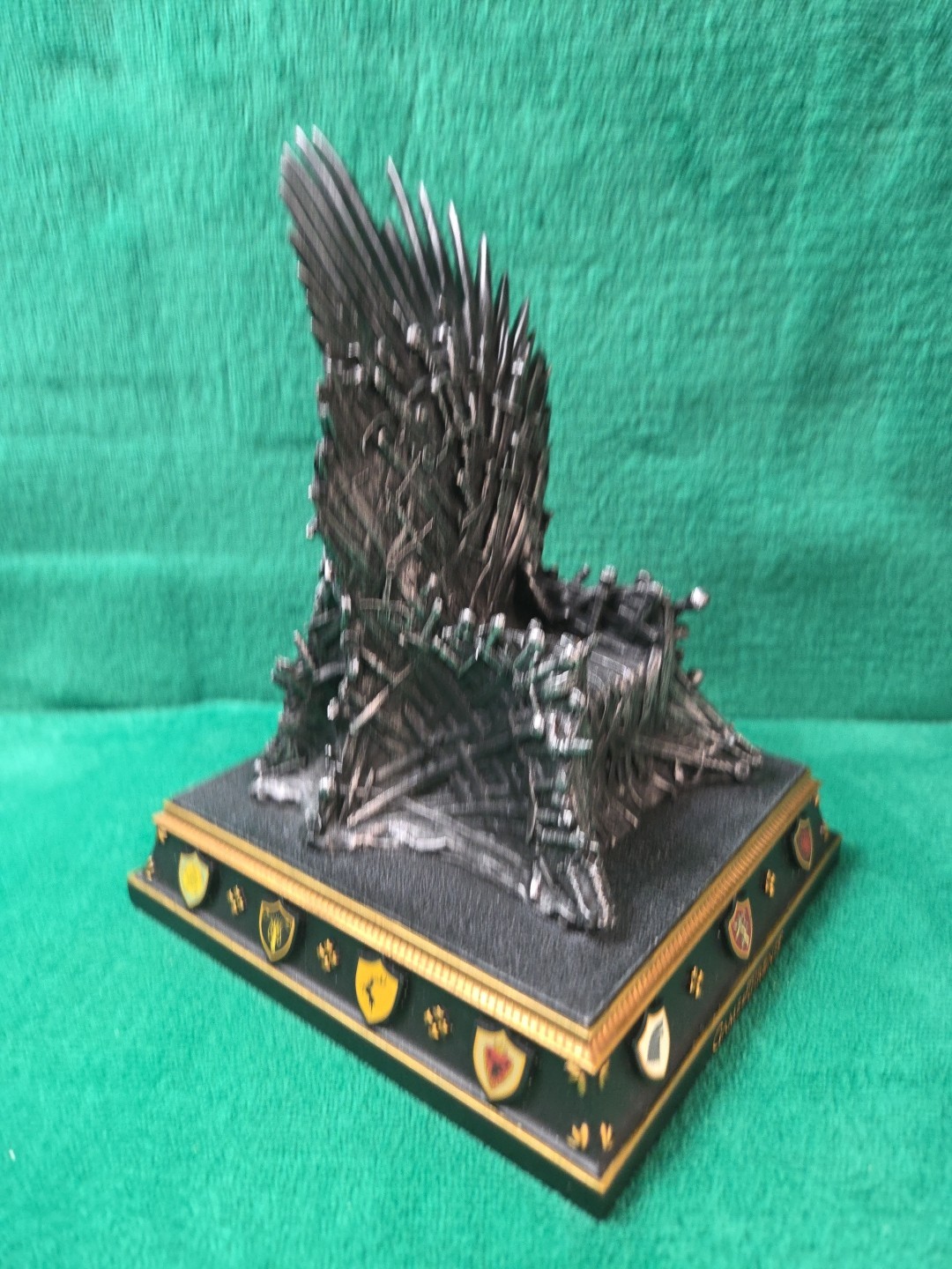 Game of Thrones The Iron Throne Bookend The Noble Collection FREE SHIPPING!!!