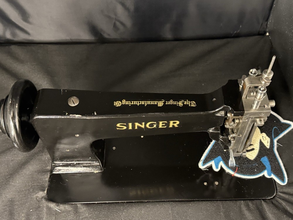 Singer 114e103 Chain Stitch Embroidery Machine It Is Same 114w103