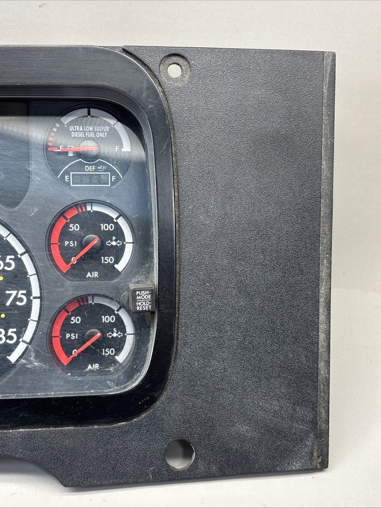 Freightliner Cascadia A2C53140899 Instrument Cluster