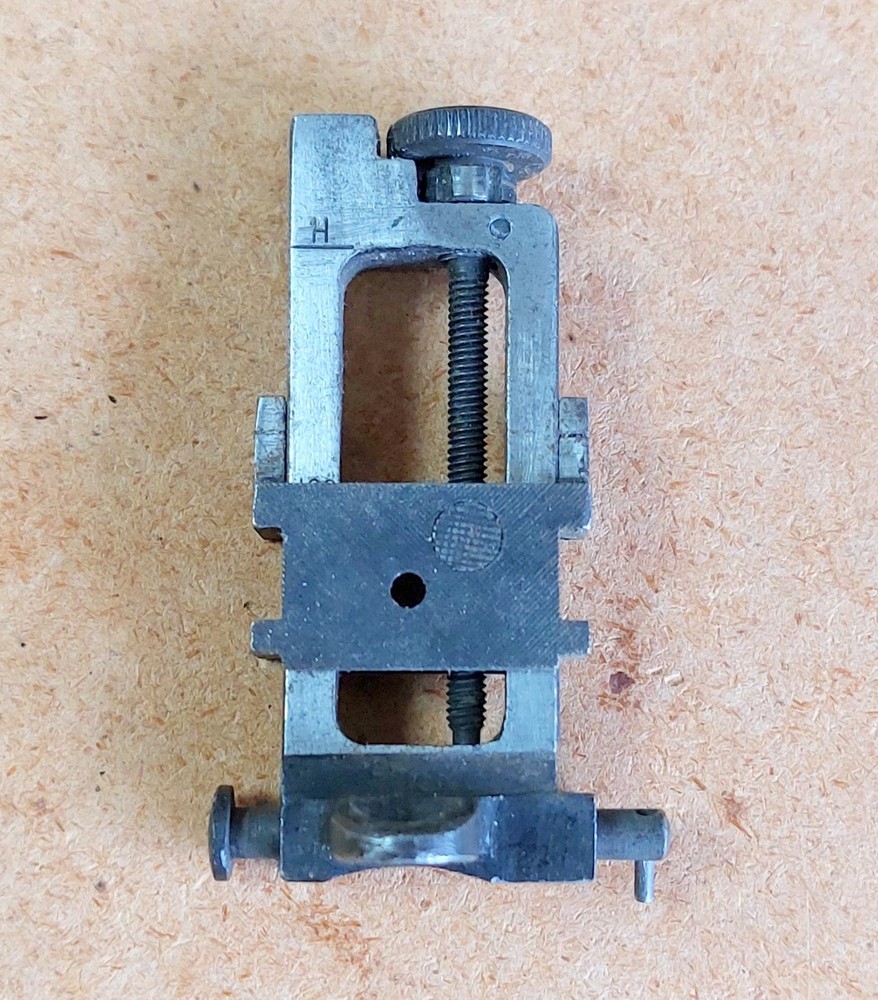 Singer type sight for Enfield No.8 rifle H