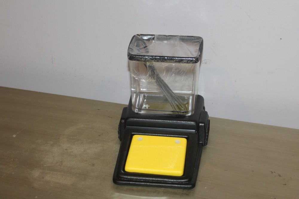 Enabling Devices See & Speak Object Communicator