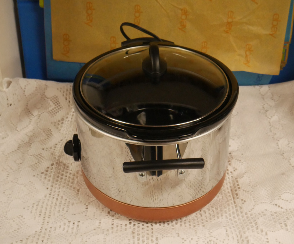 HTF EUC 5.5 QT. HAMILTON BEACH CROCKPOT MODEL 33064 MINT CONDITION VERY CLEAN.
