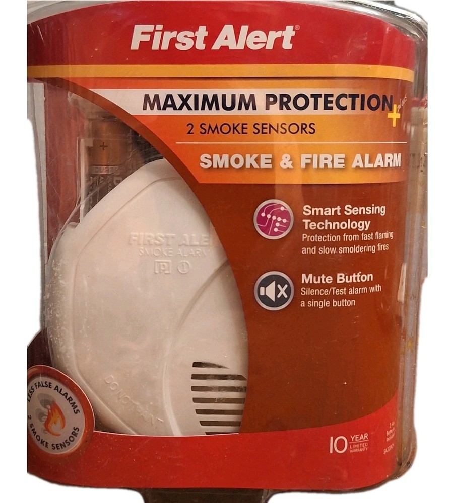 FIRST ALERT Smoke Fire Alarm Dual Sensor Maximum Protection NEW