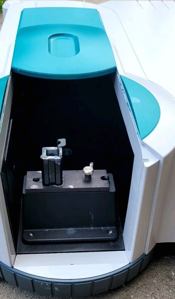 Varian Cary 50 Tablet Bio UV-Visible Spectrophotometer