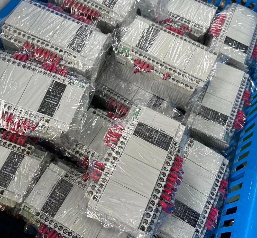 USED AFPXHC40T-F PLC programmable controller Tested