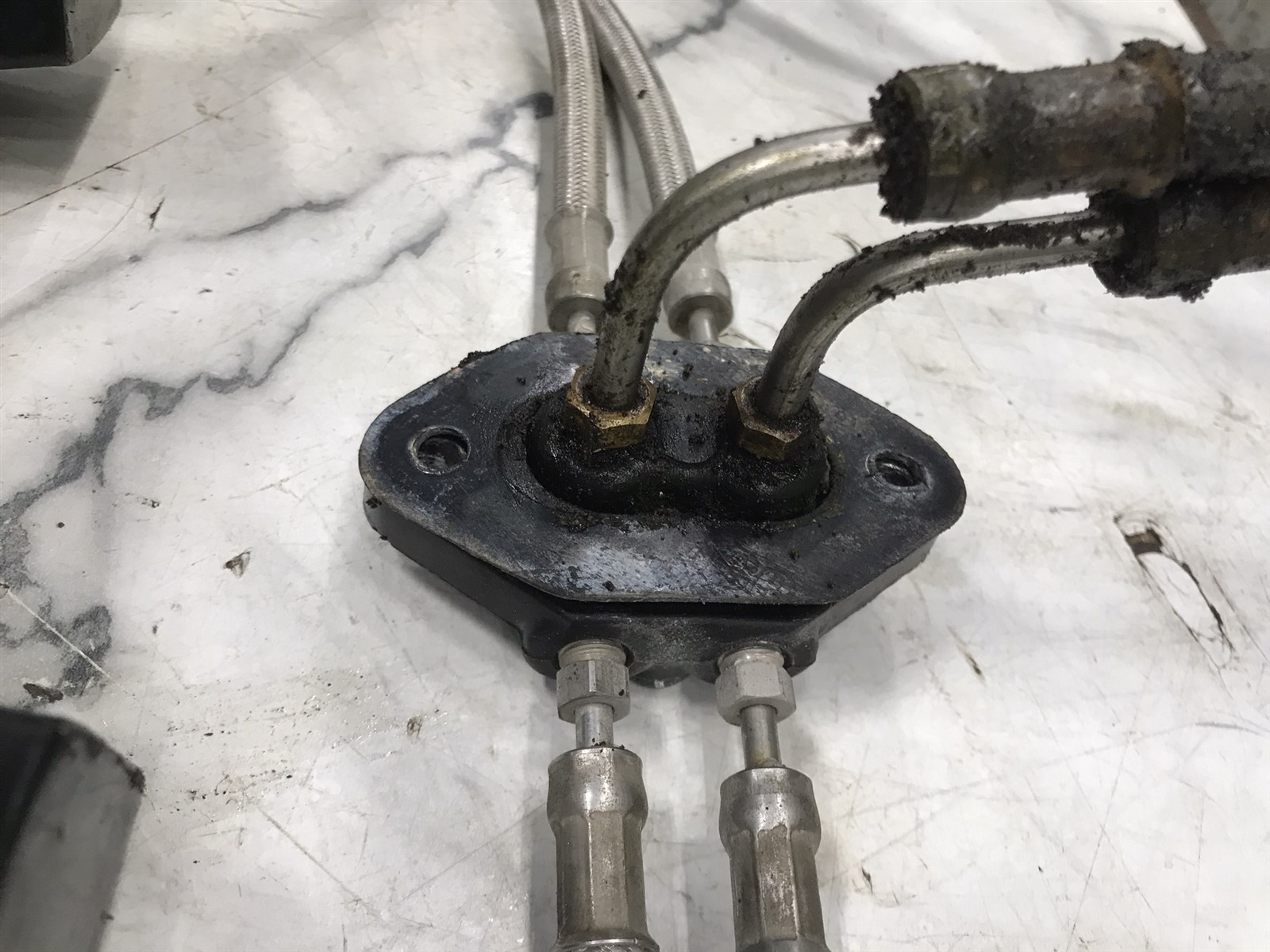 Mercury marine MerCruiser Alpha Bravo trim tilt lift hydraulic cylinders NO SALT