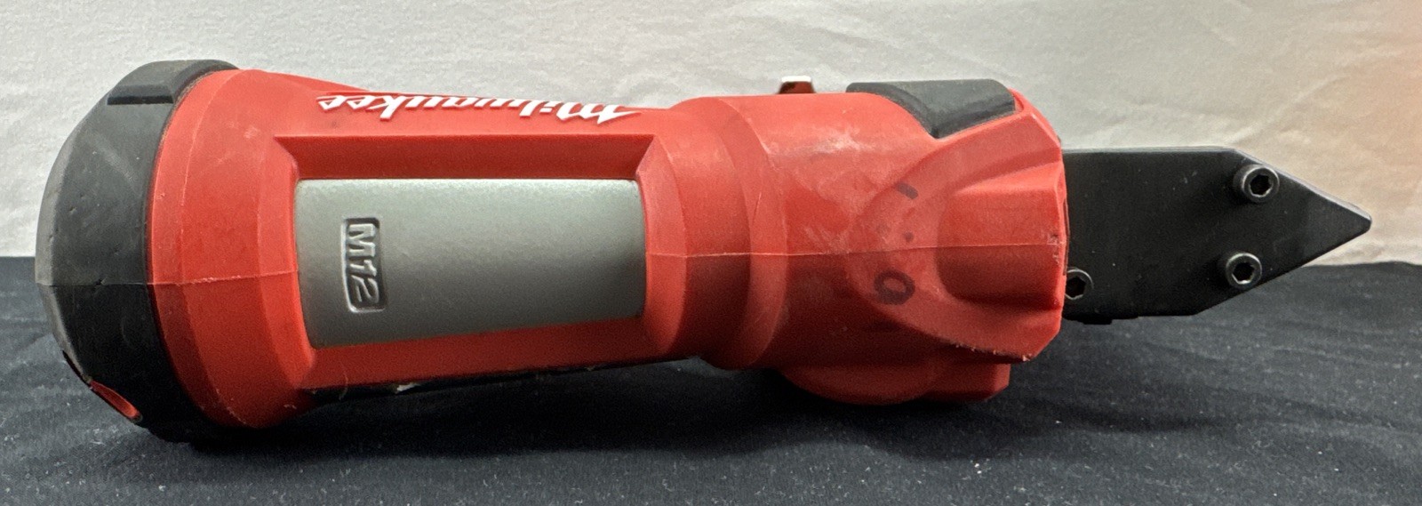 Milwaukee M12 12-Volt 23-Gauge Lithium-Ion Cordless Pin Nailer (Tool-Only)