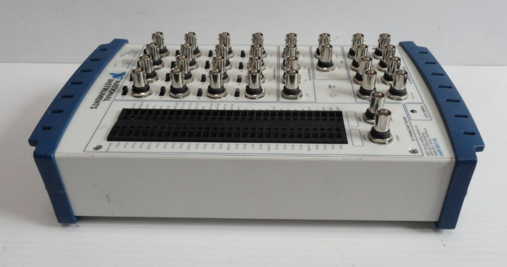 National Instruments USB-6259 Multifunction I/O Data Acquisition Device