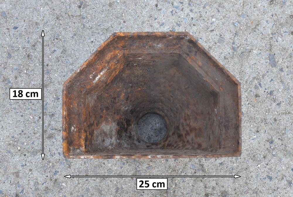 old cast iron drain hopper - FREE DELIVERY