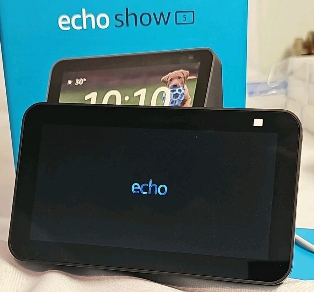 Amazon Echo Show 5 (2nd Gen) Smart Display Speaker with Alexa, Charcoal Black