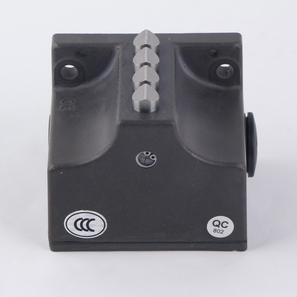 1PCS NEW EUCHNER limit switch SN04D12-502-M