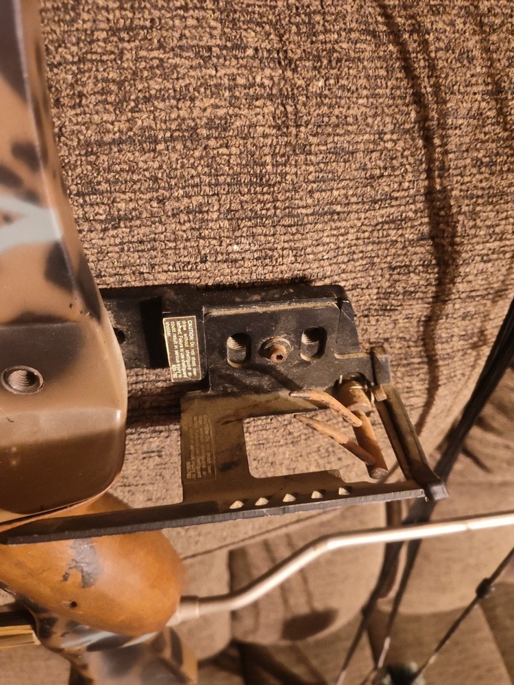 Vintage Savage By Oregon Compound Bow