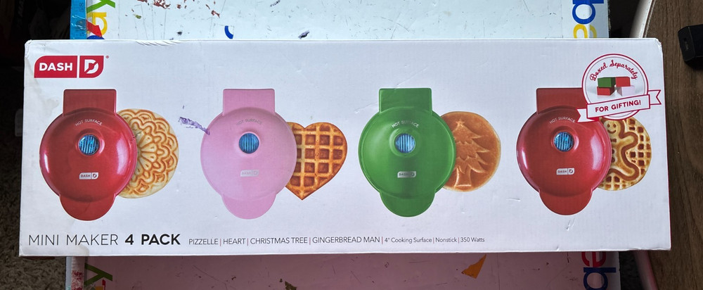 Dash Mini Maker 4 Pack Holiday Pizzelle Heart Christmas Tree Gingerbread Man