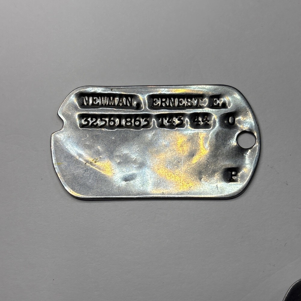 WWII US Army Dog Tag Ernest E Newman 1943 New York ID Tag Original- Eagle Pin