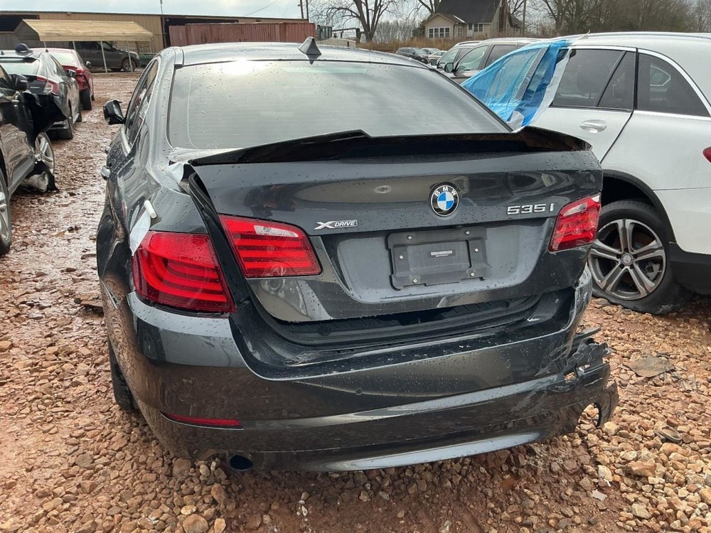 535I 2013 Glove Box 4950951