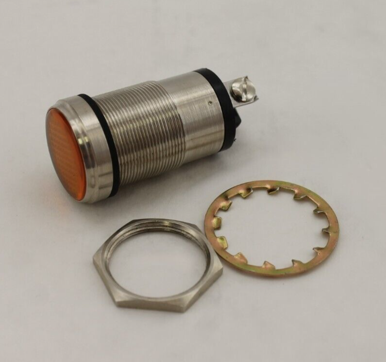 Dialight 556-1304-304 Indicator Light