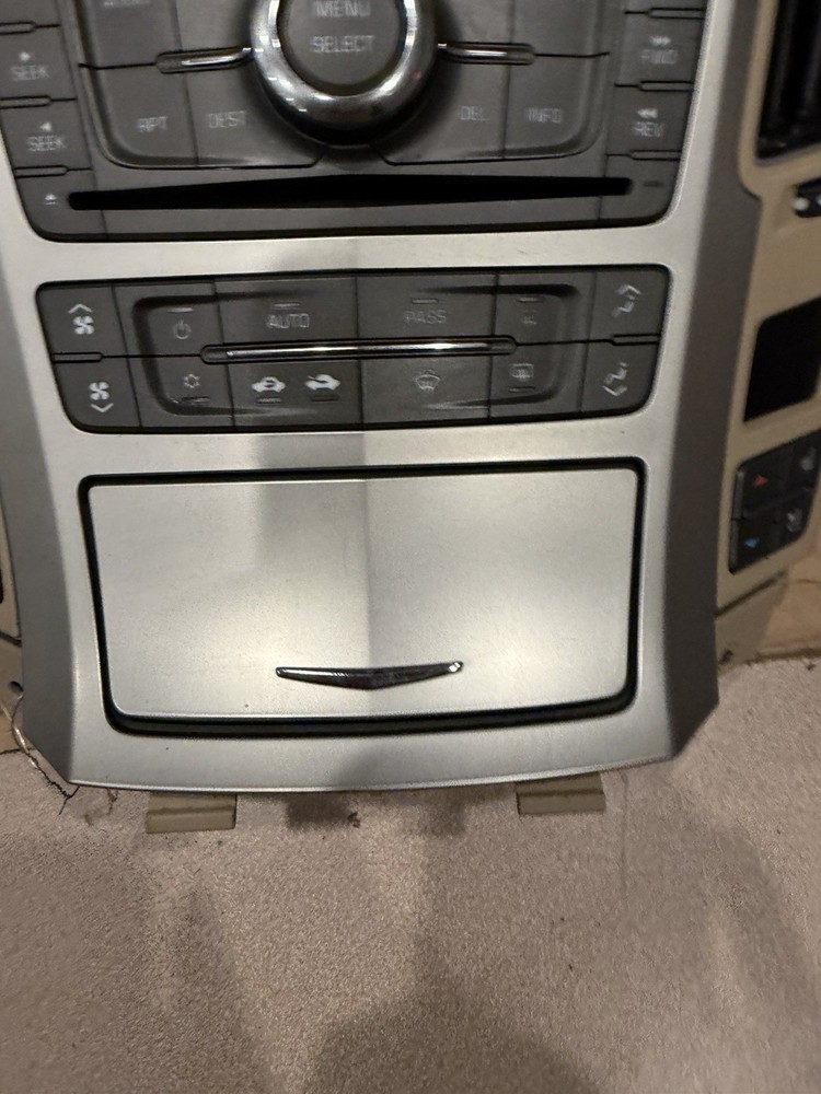 08 - 12 CADILLAC CTS CD NAVIGATION A/V CONTROL PANEL OEM SDN 25837755