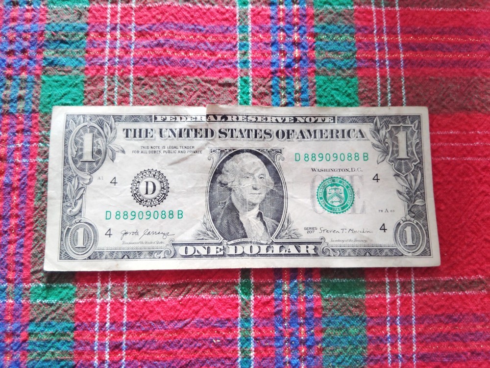 (3) FLIPPER FANCY SERIAL NUMBER $1 NOTES!!! 2 BOOKEND AND REPEATING!!! Error!