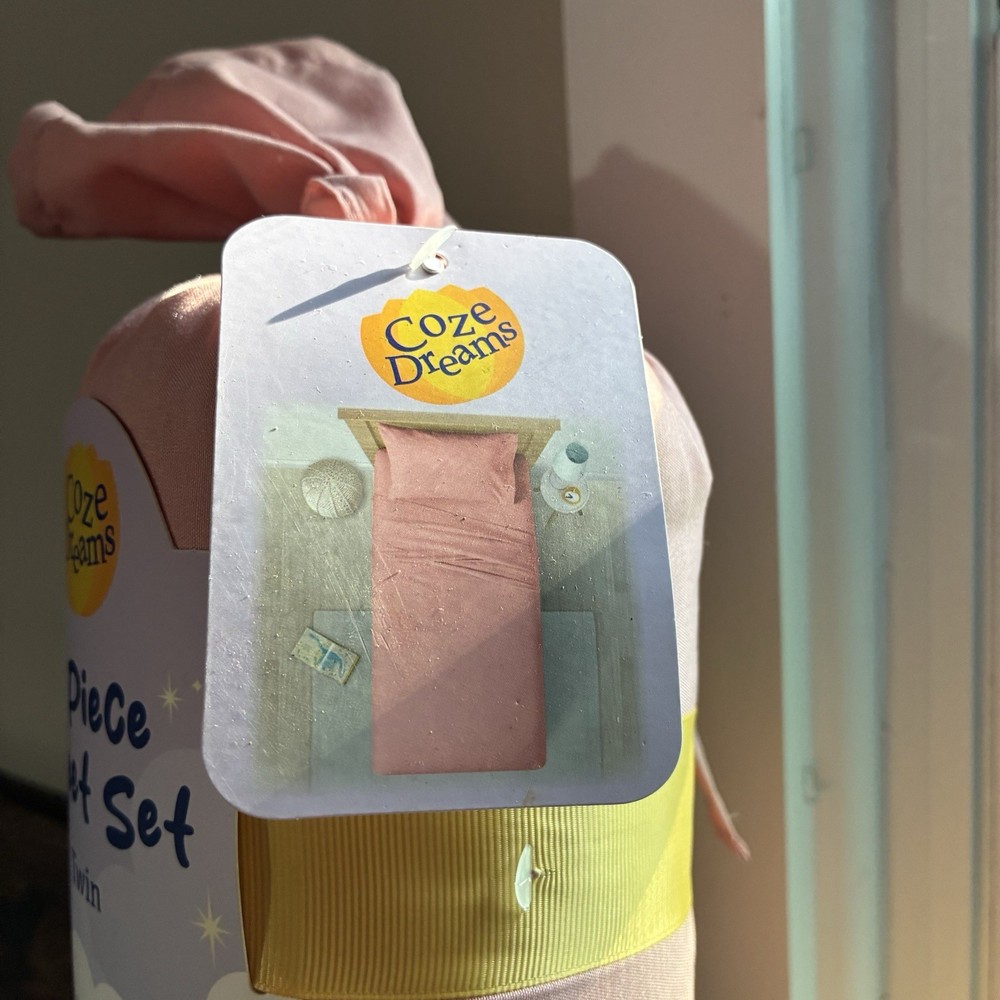 Coze Dreams 3 Piece Sheet Set Twin Size 100% Polyester