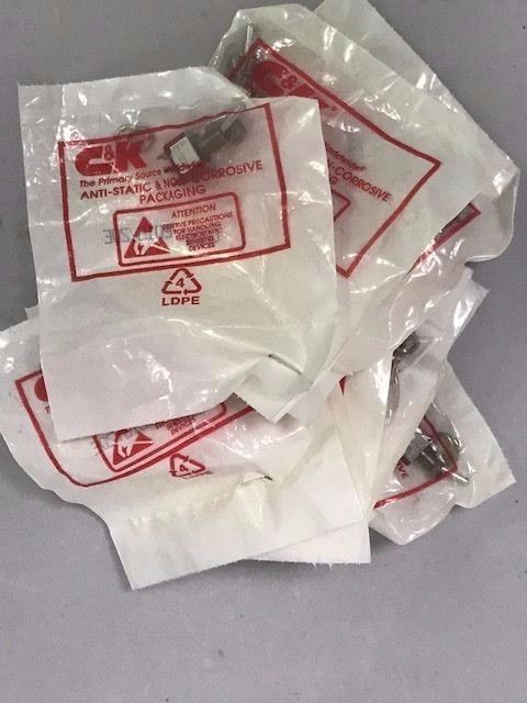 SWITCH TOGGLE P.N 7201SYZQE