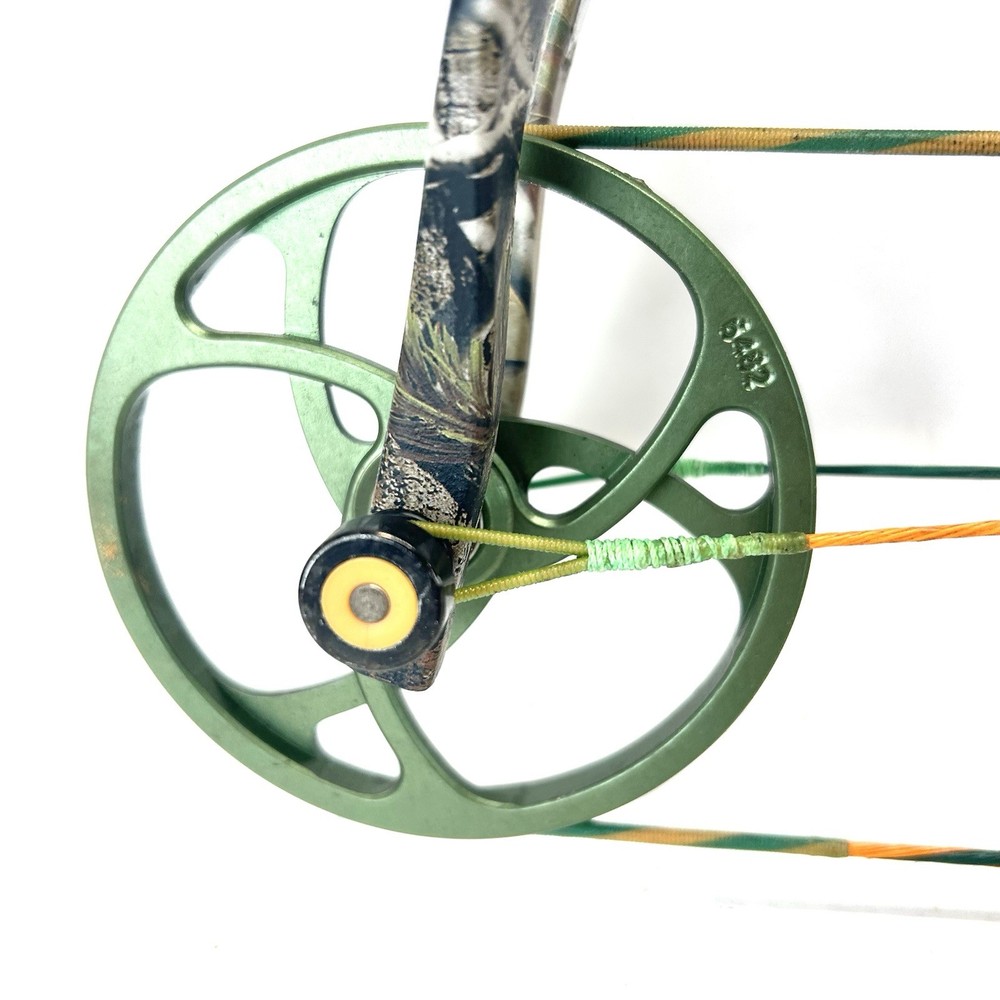 Bear Truth 2 Bow RH 29in / 70lbs.