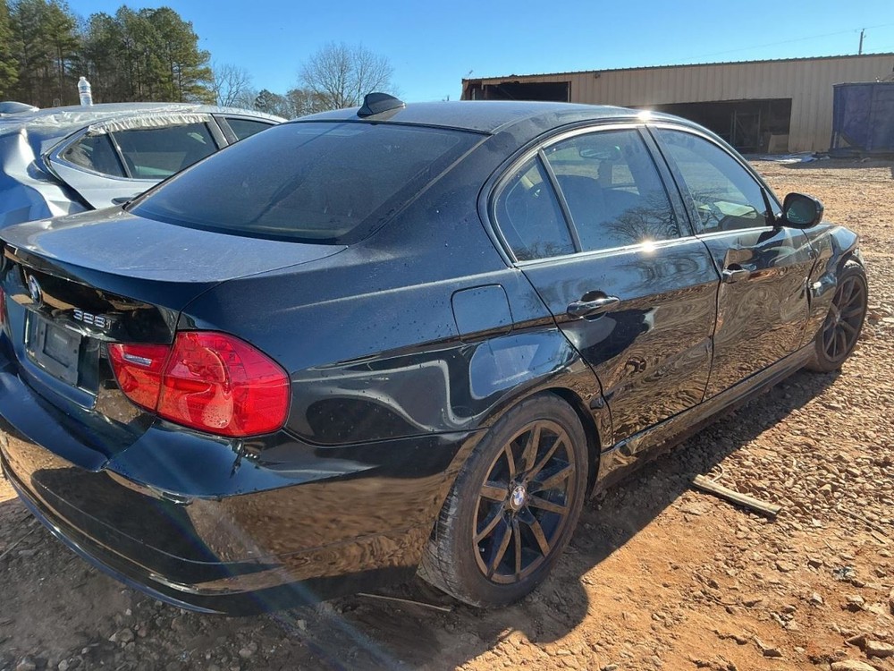 328I 2010 Glove Box 4923726