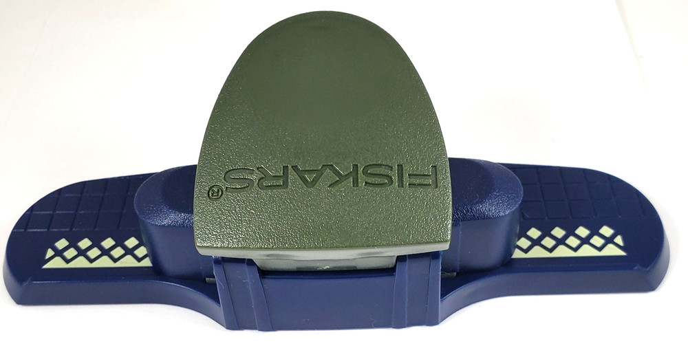 Friskars Border Paper Punch-Crafts & Scrapbooks