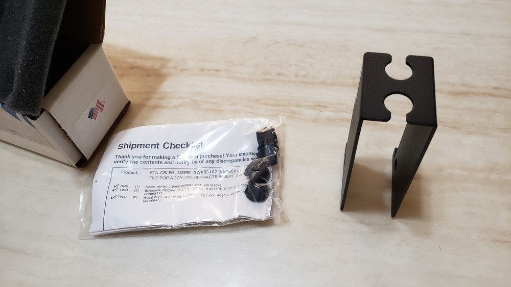 Crestron FTA-CBLRA-INSERT-2WIRE-102 Cable Retractor Spacer Insert