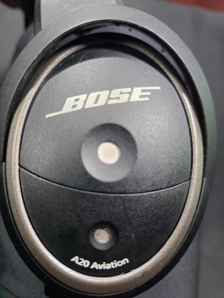Bose A20 Aviation Headset with LEMO 6 Pin Plug, Bluetooth and Soft Case.