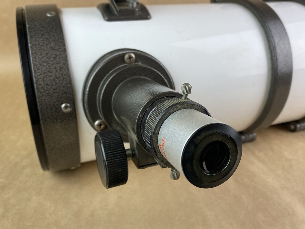 Event Horizon Vintage White Telescope