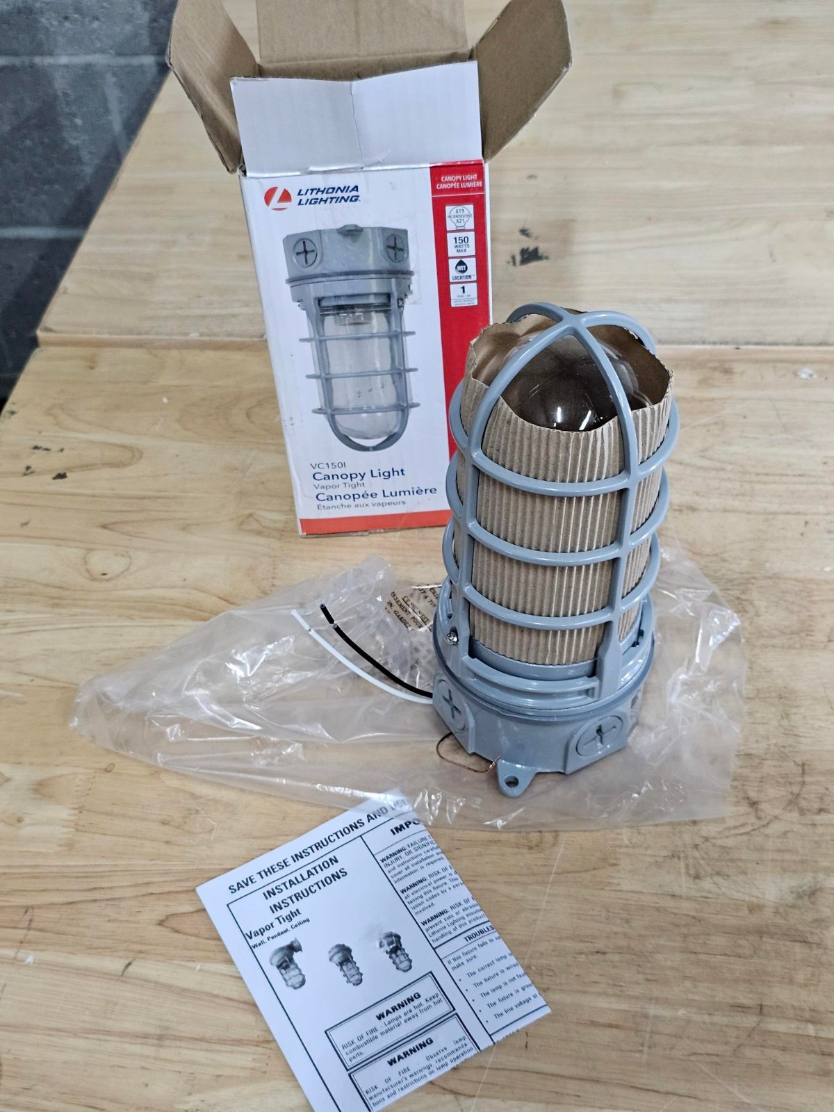 150w Incandescent Utility Vapor Tight Ceiling Mount Fixture