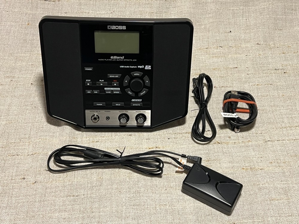 Boss eBand JS-8 Audio Player / Backing Tracks with Guitar Effects - Tested