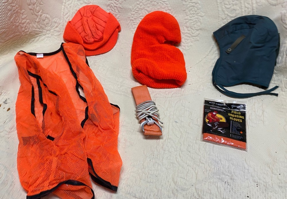 HUNTING GEAR GLOVES HATS OTHER