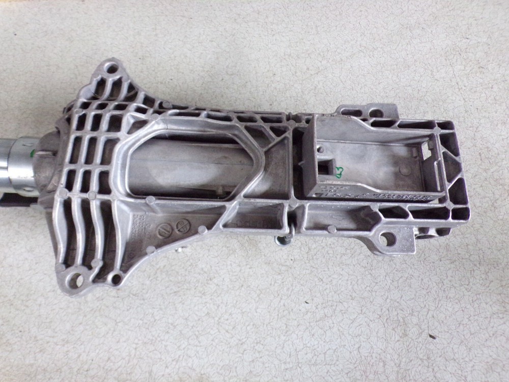 27778 D7 2012-2017 MERCEDES A CLASS STEERING COLUMN A2464608901