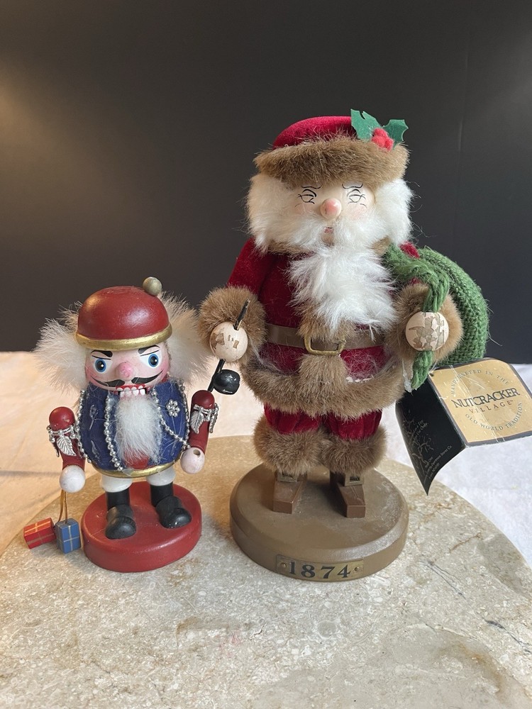 2003 Nutcracker Village Old World Nutcracker And Smaller Captain Nutcracker