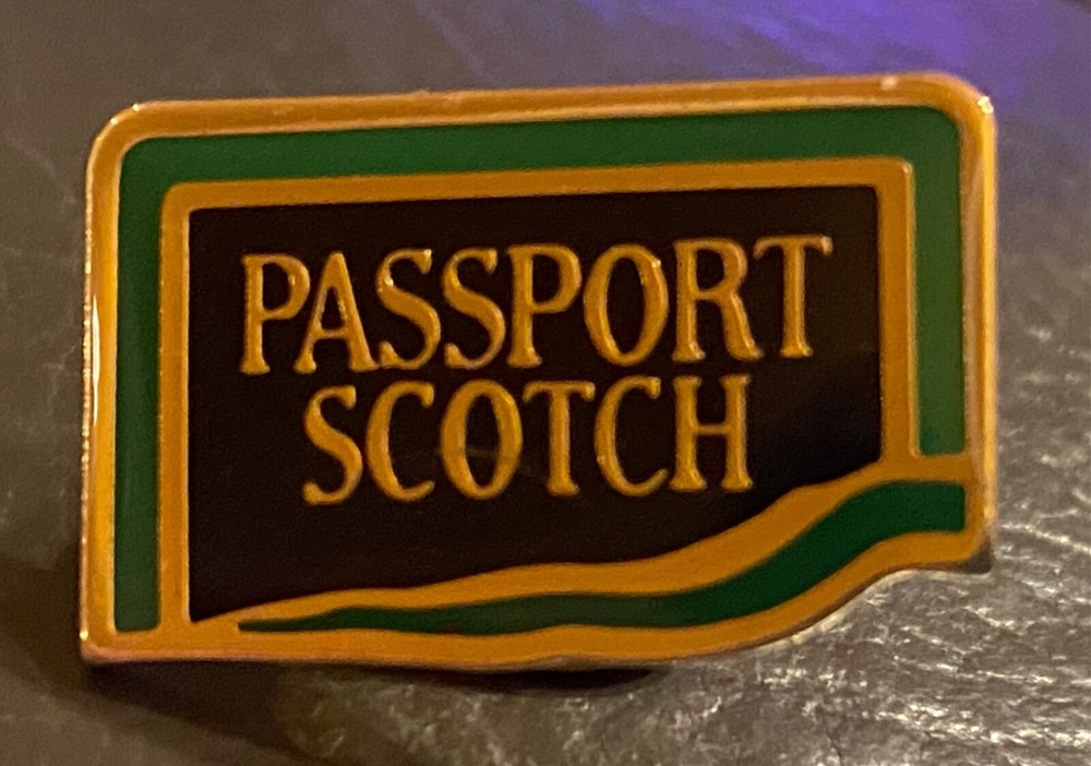 PASSPORT WHISKY PIN