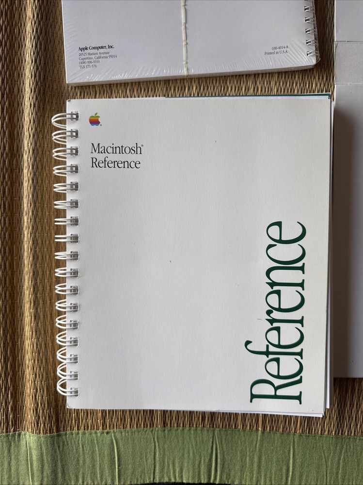 Macintosh System Software Disks 1991, Getting Started & Reference Guides 6.0.5